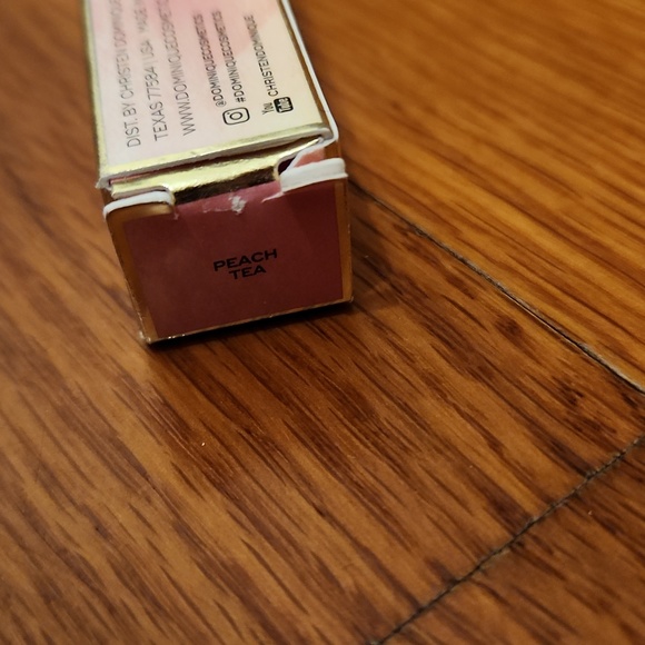 Dominique Cosmetics Lip Gloss in Peach Tea - Picture 3 of 3